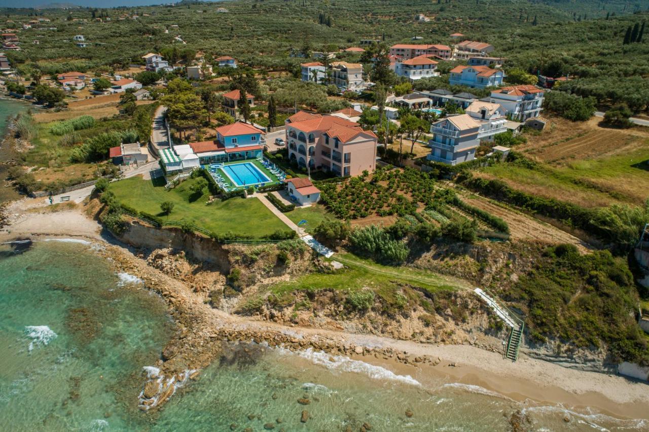 אמודי Achillion Apartments & Studios מראה חיצוני תמונה