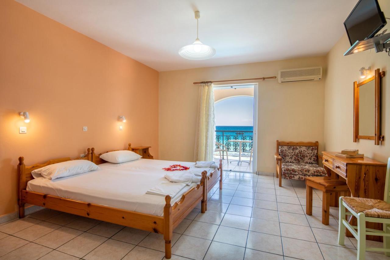 אמודי Achillion Apartments & Studios מראה חיצוני תמונה