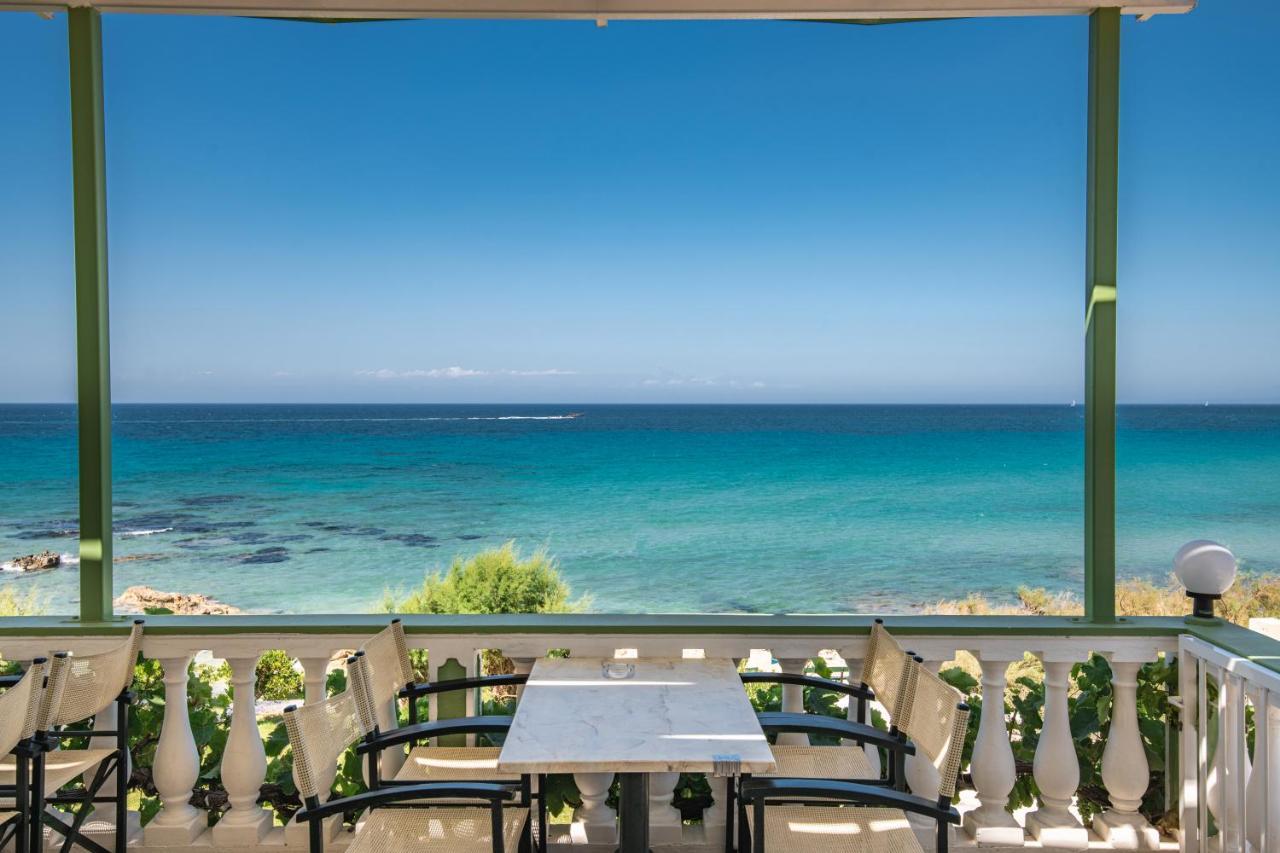 אמודי Achillion Apartments & Studios מראה חיצוני תמונה