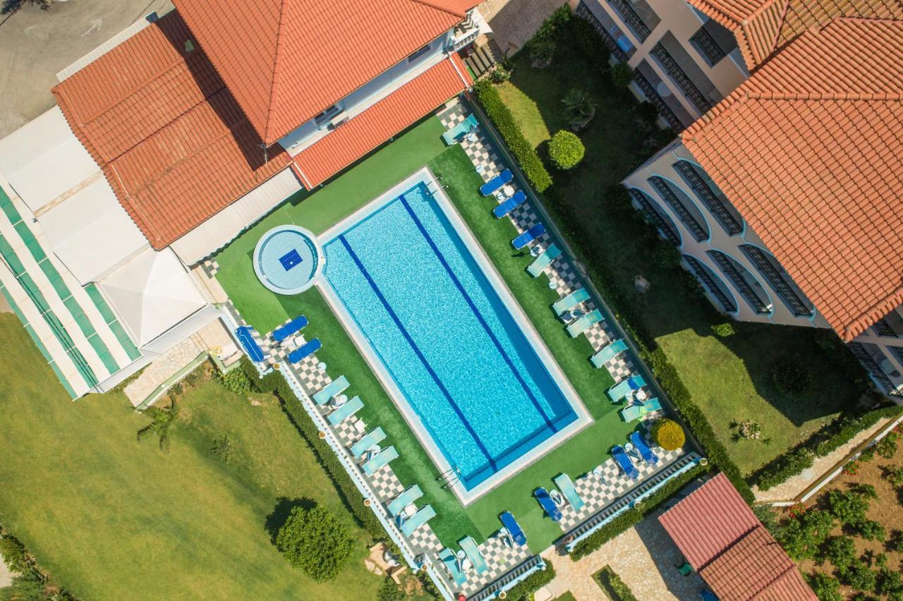 אמודי Achillion Apartments & Studios מראה חיצוני תמונה