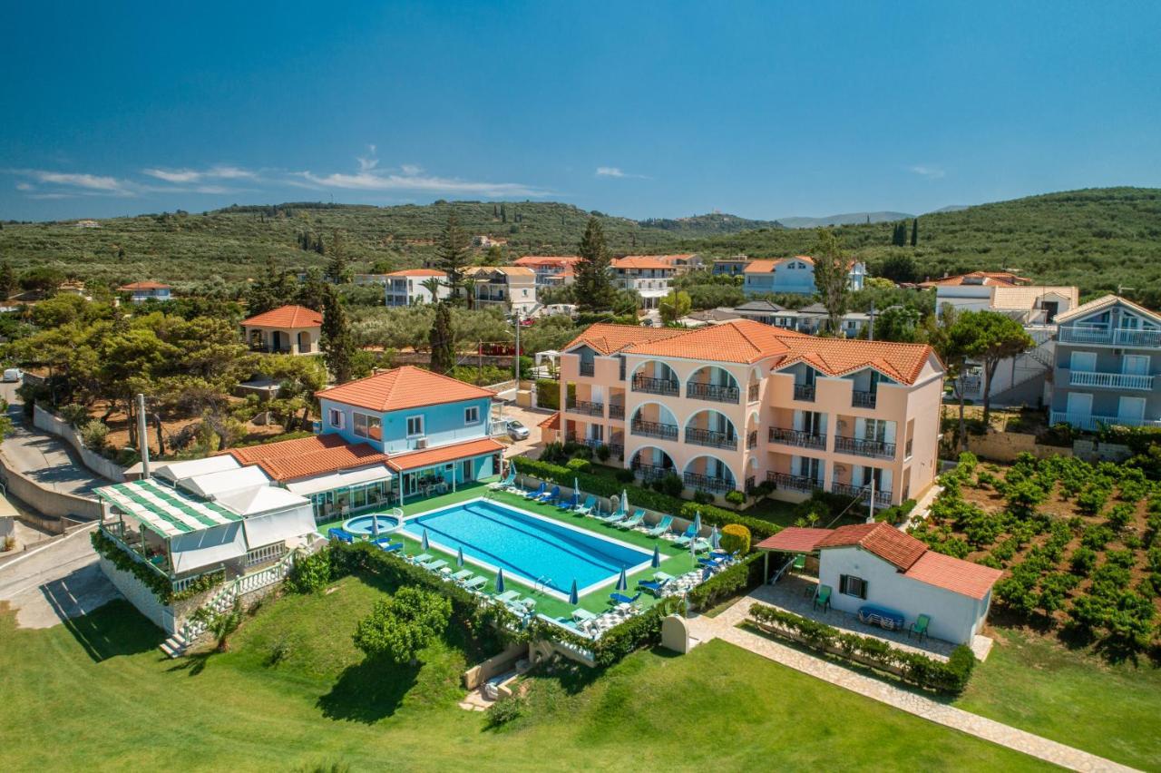 אמודי Achillion Apartments & Studios מראה חיצוני תמונה