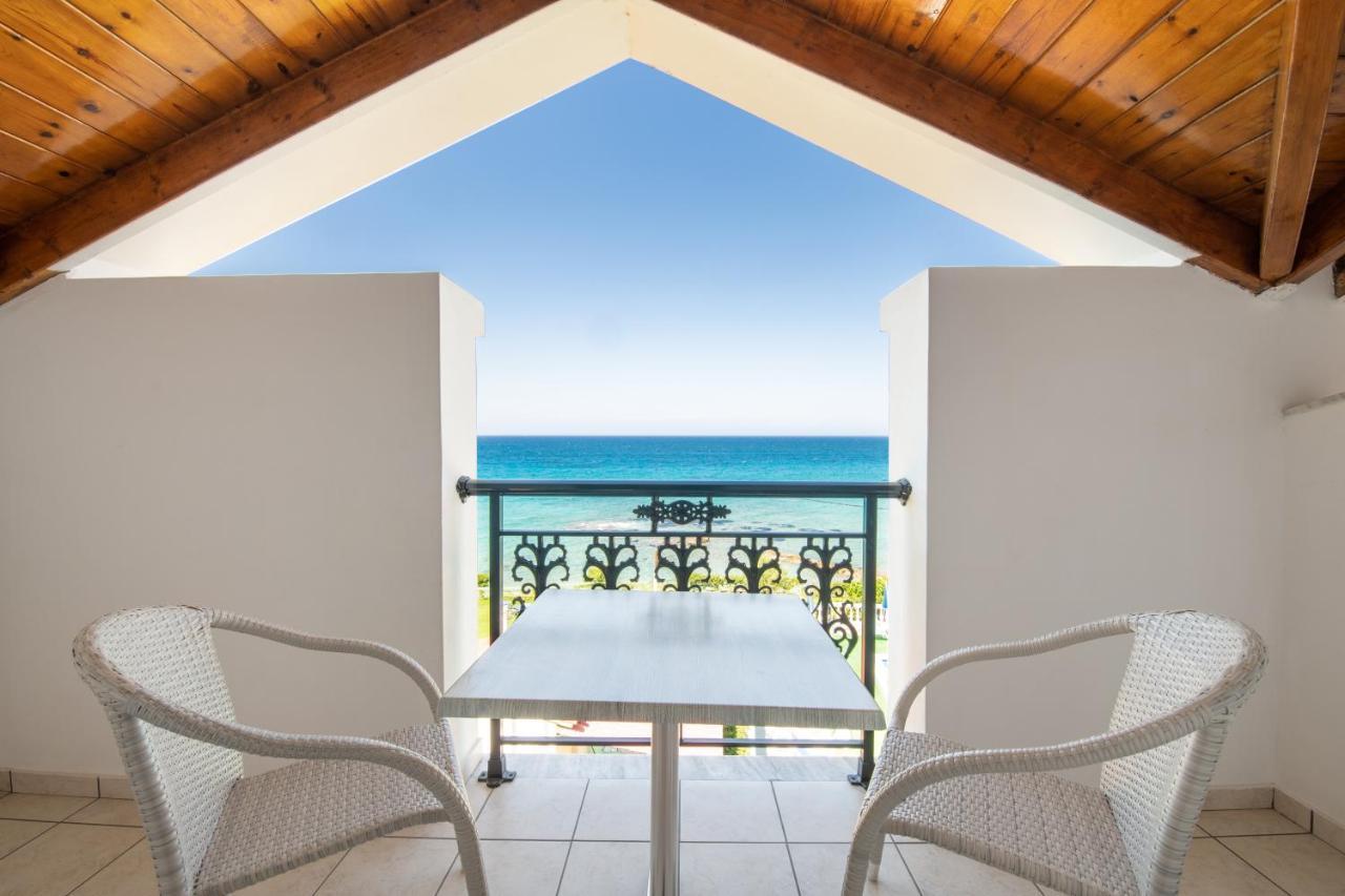 אמודי Achillion Apartments & Studios מראה חיצוני תמונה